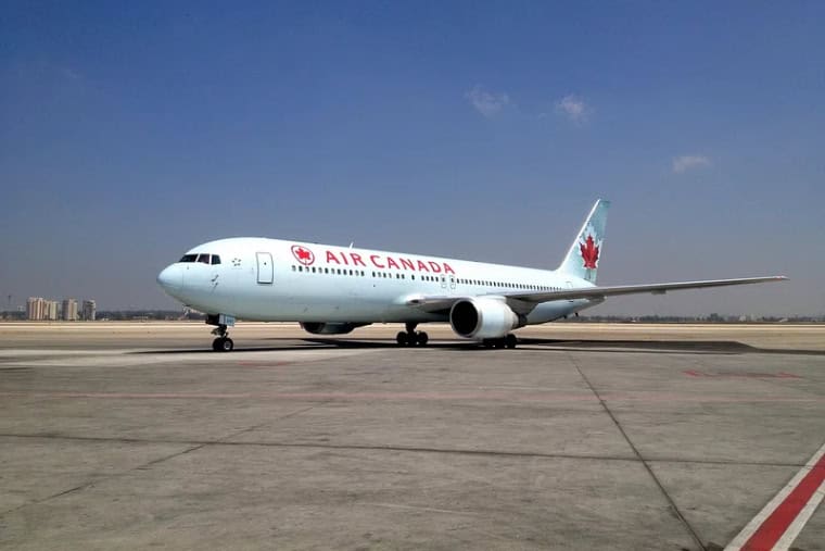 Air Canada plane