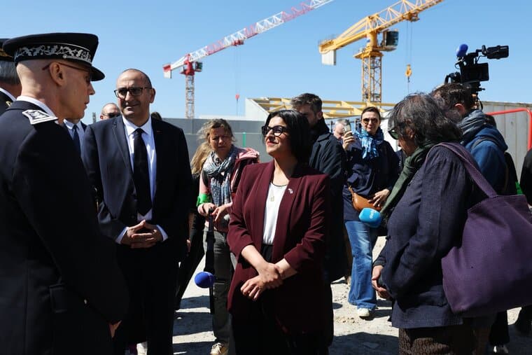 Mahmood wants to sugarcoat the plans by proposing some new routes for asylum seekers (Photo: ShabanaMahmood/X)