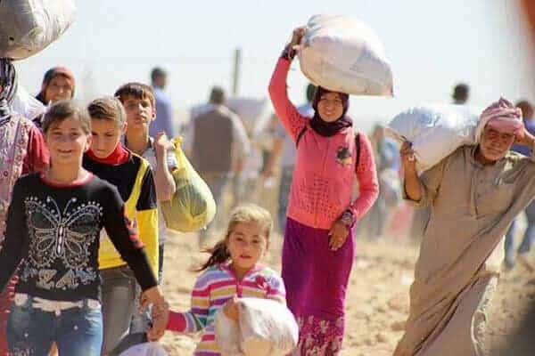 Syrian refugees stuck at Turkish and EU borders