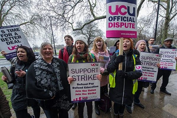 College workers reject bosses’ money lies and strike to demand higher pay